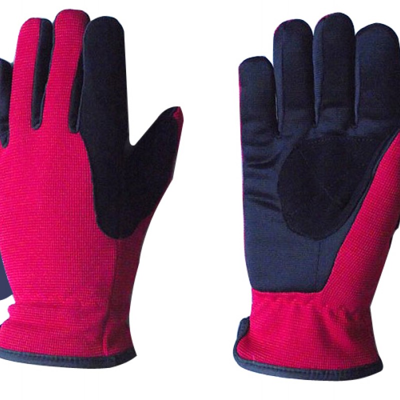 Snowboarding gloves for beginners